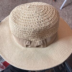 Elegant Tan Straw Hat with Bow